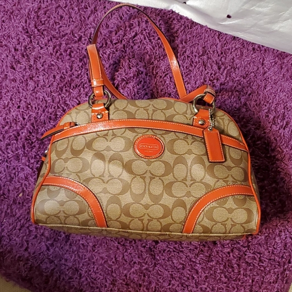 Coach Pey Satchel - Picture 8 of 16